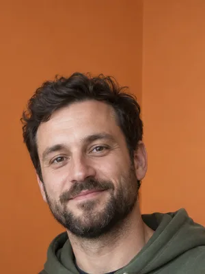 Right person photo (AI-generated person)